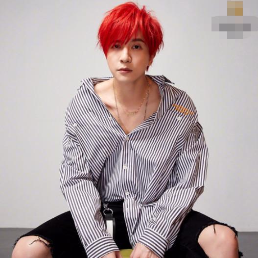 音乐才子薛之谦的魅力瞬间，最新写真集结