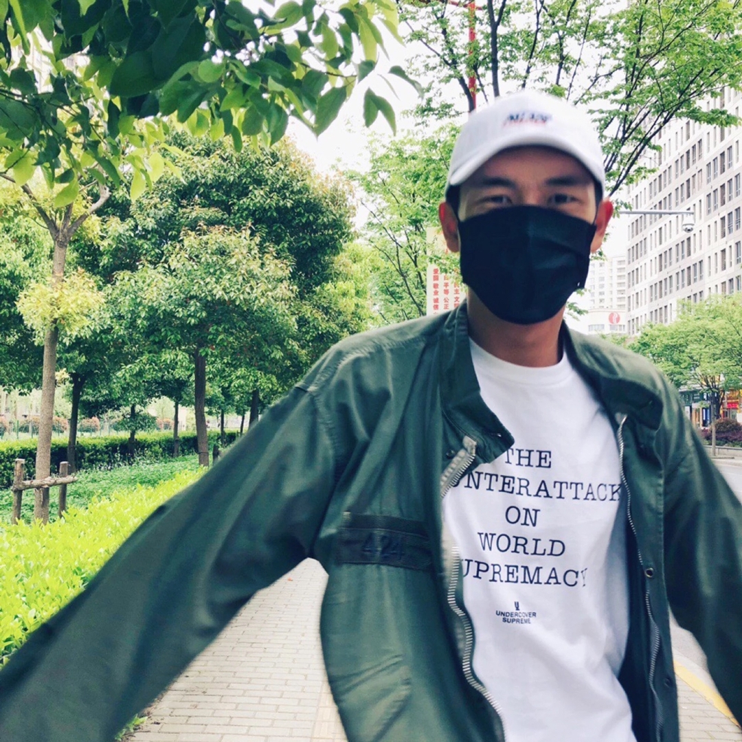 陈优秀近况更新，小巷中的独特风味探秘之旅